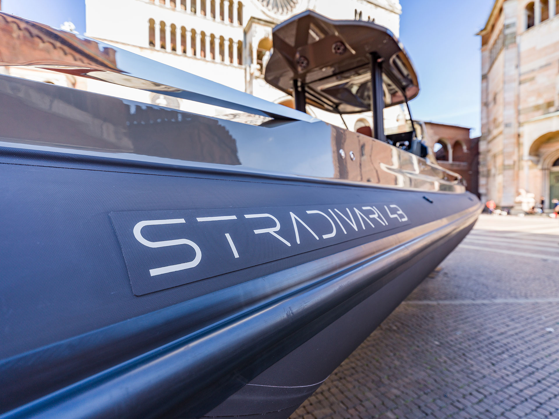 Stradivari 43 - Piazza Duomo Cremona